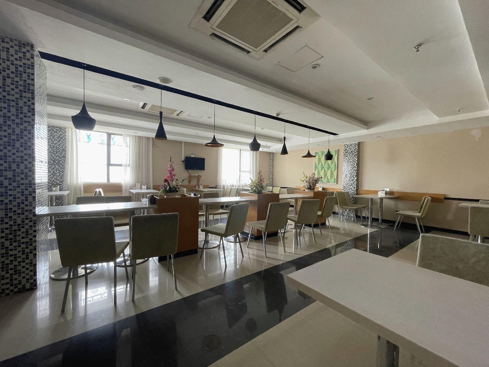 City Comfort Inn Laibin Liulai 25/33
