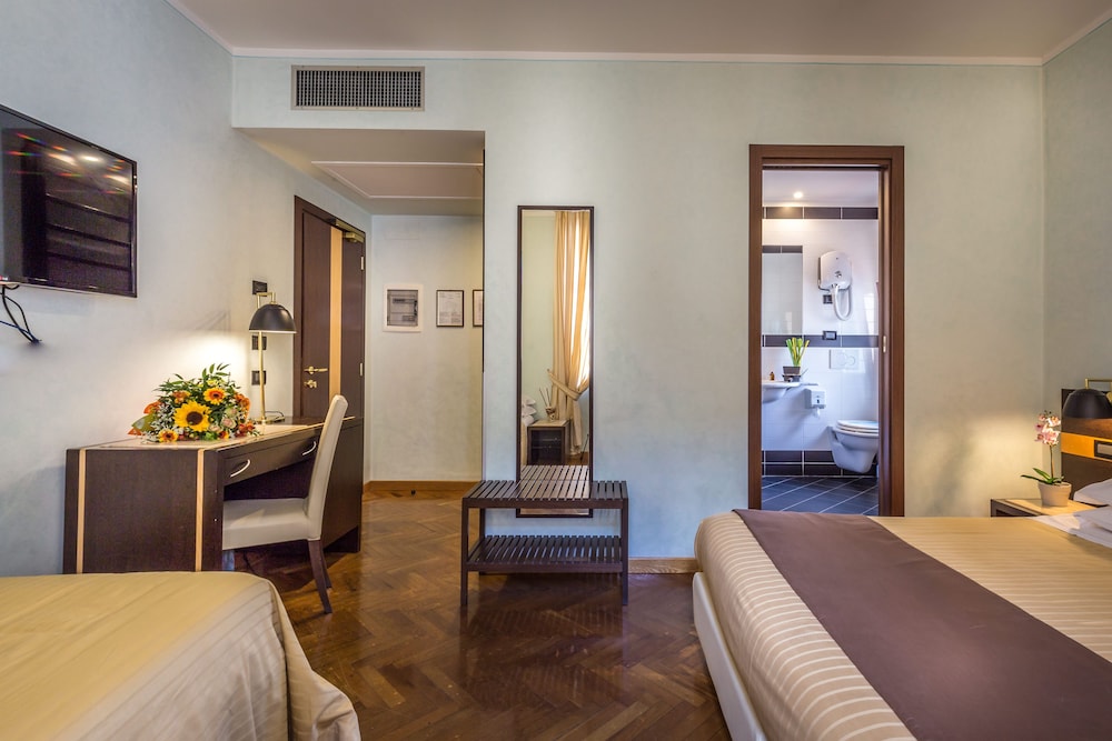 HOTEL DUOMO 21/74