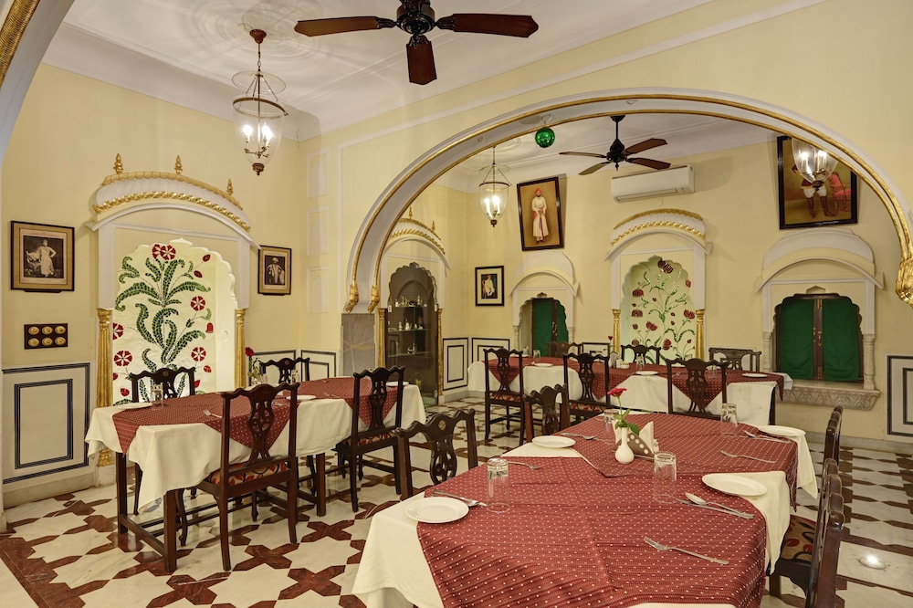 Shahpura Haveli 30/50
