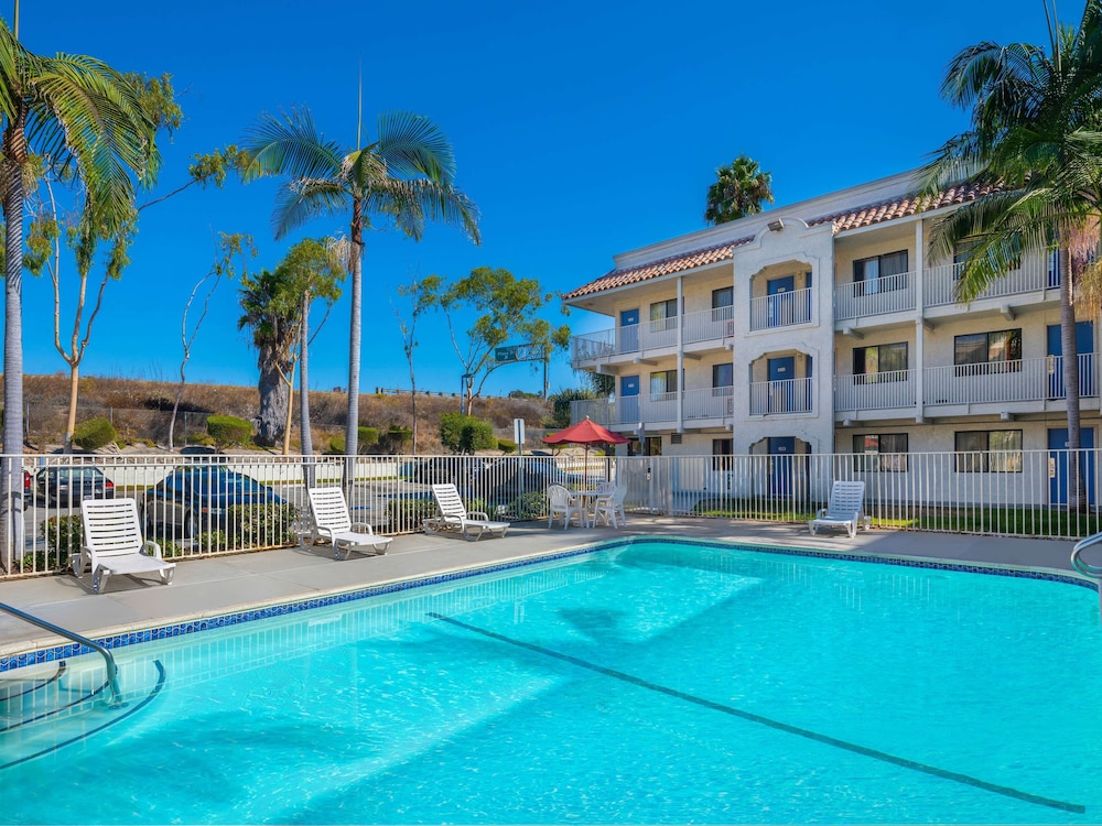 Motel6 Oceanside, CA 57/62