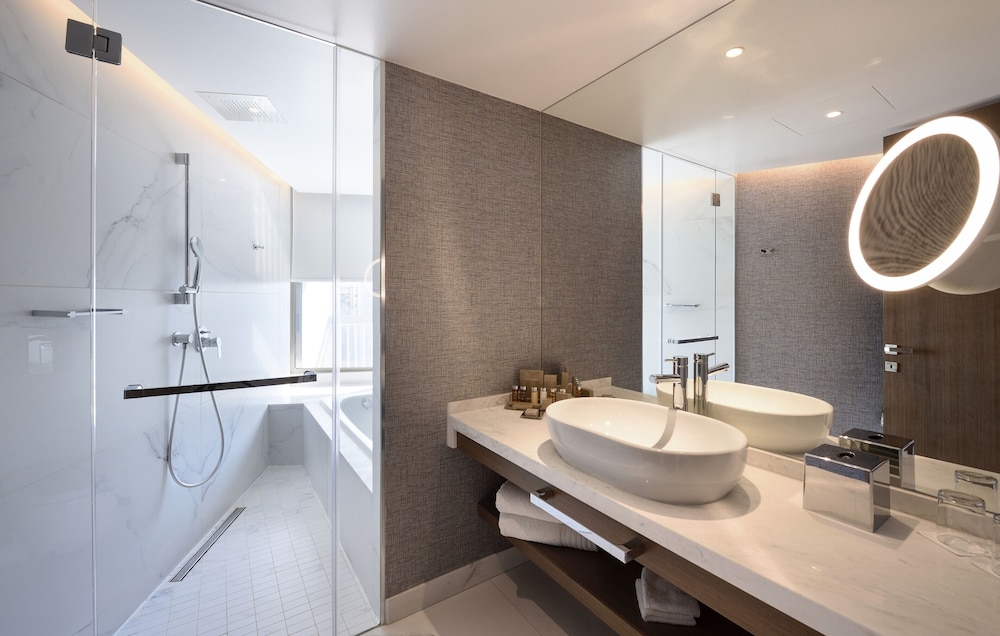 JUNIOR SUITE, CITY VIEW