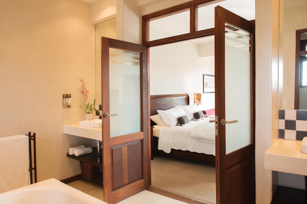 Casterbridge Hollow Boutique Hotel 14/52
