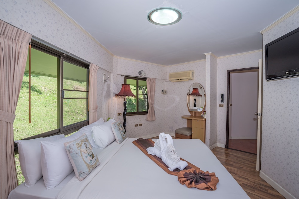 Phukaew Resort & Adventure Park 46/76
