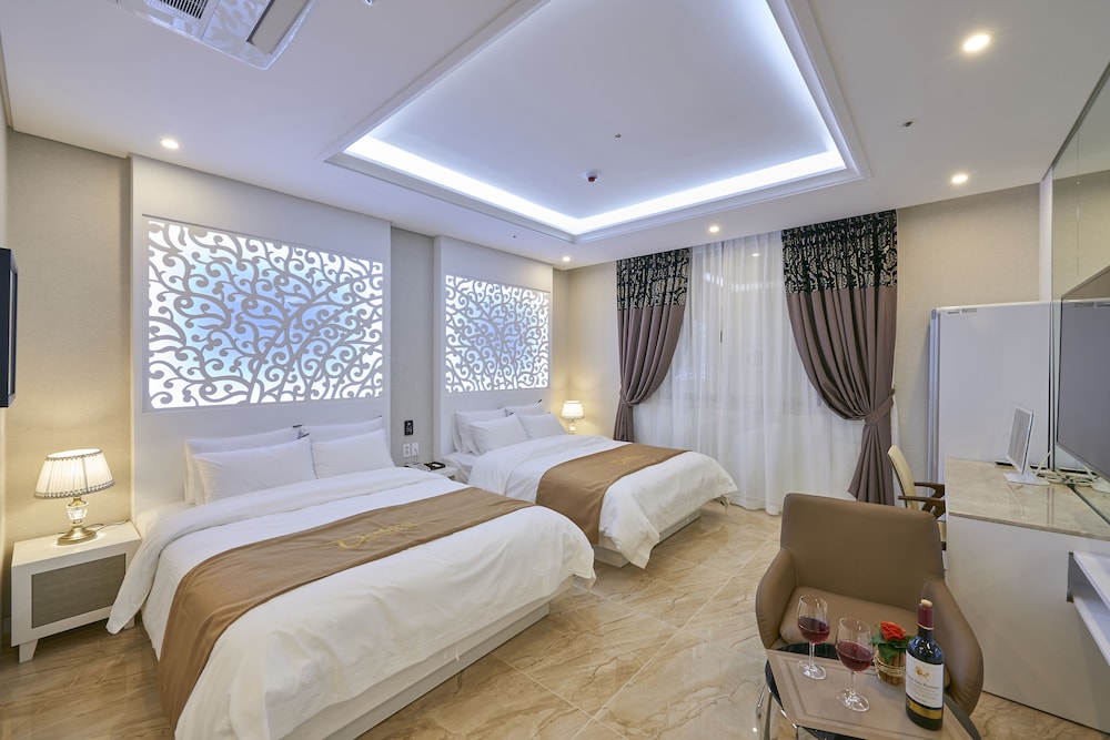 Dubai Hotel Gwangju 20/44