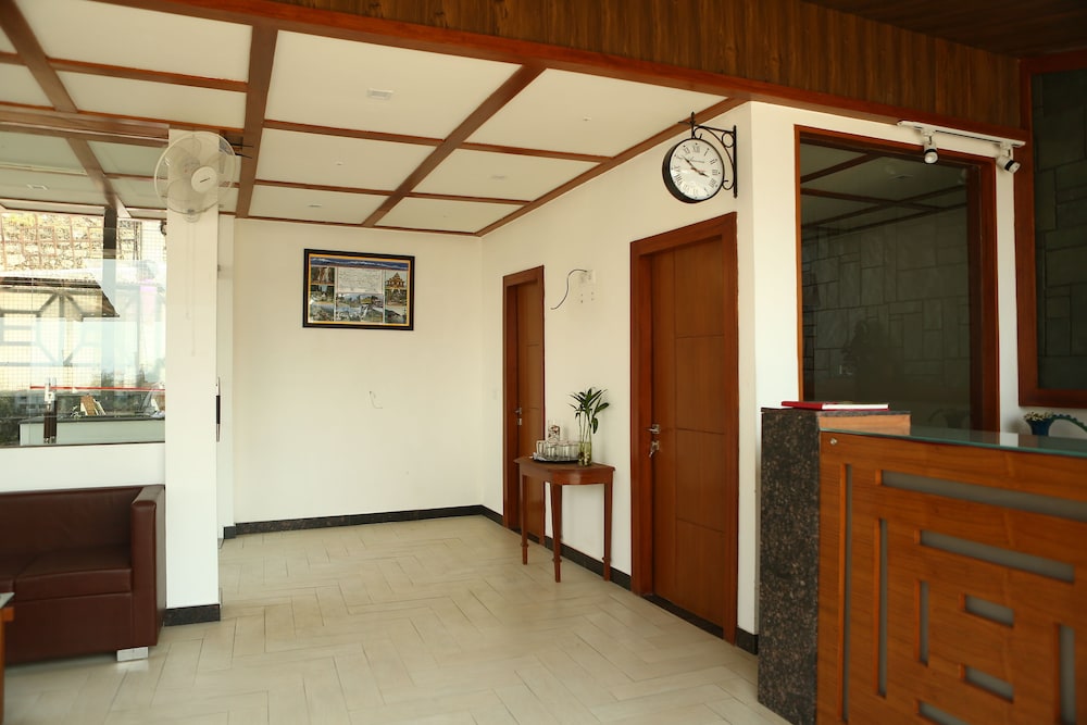 Oyo Rooms Mussoorie Library 5/38