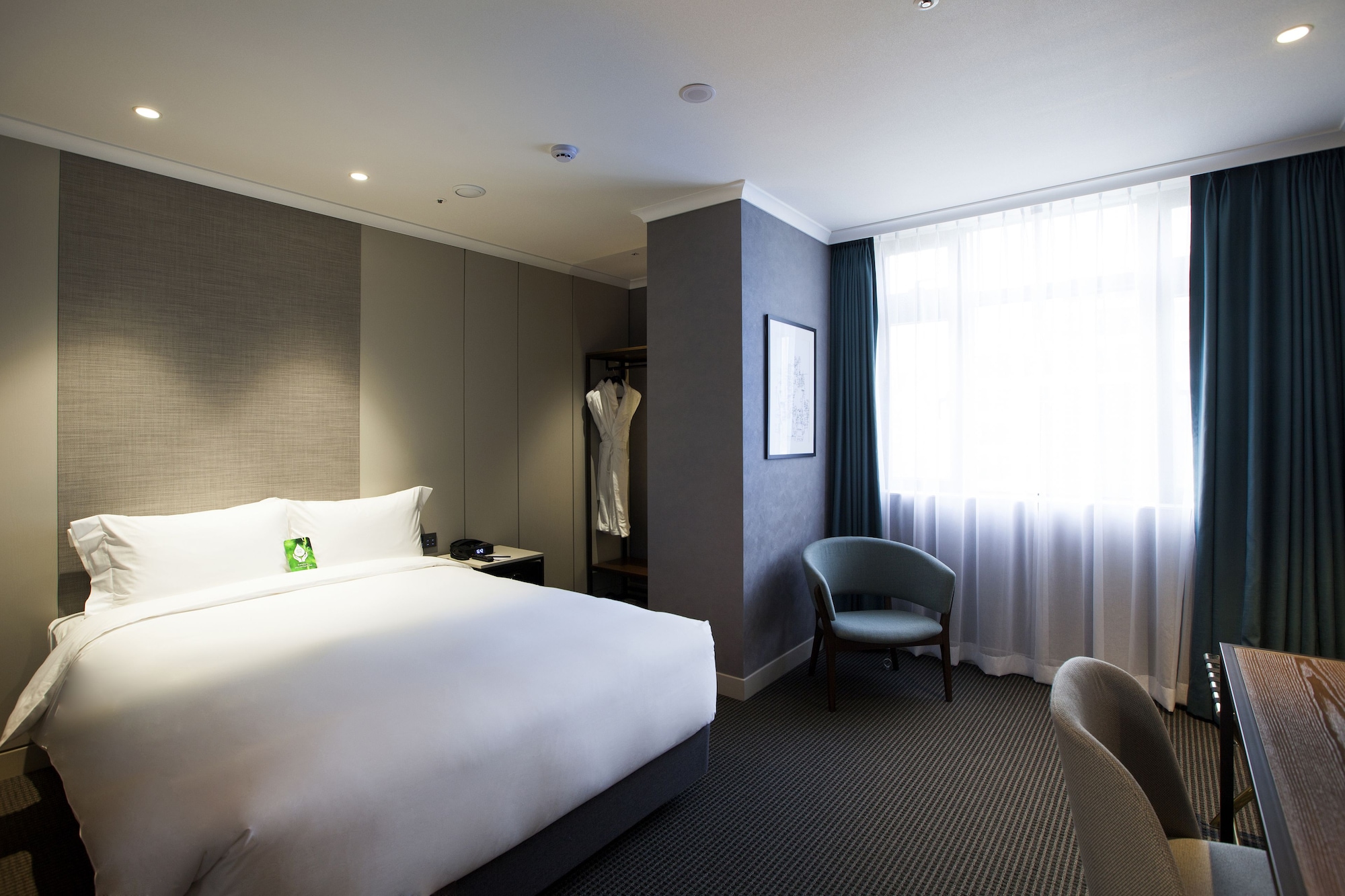 STANDARD, DOUBLE BED