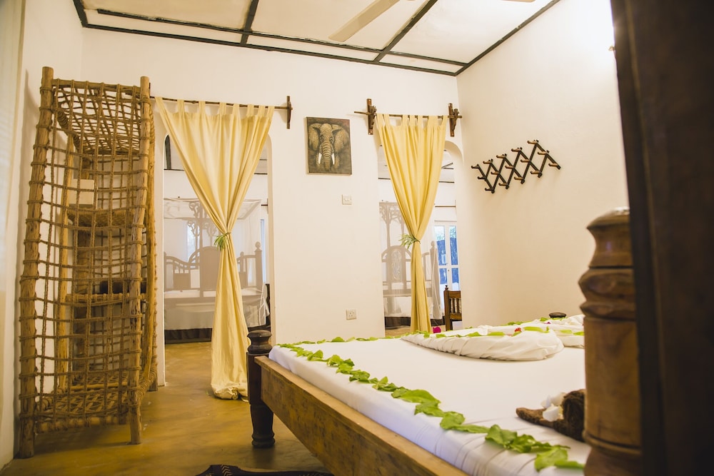 Family, Quadruple, King and Twin Beds, Ocean Front, Patio