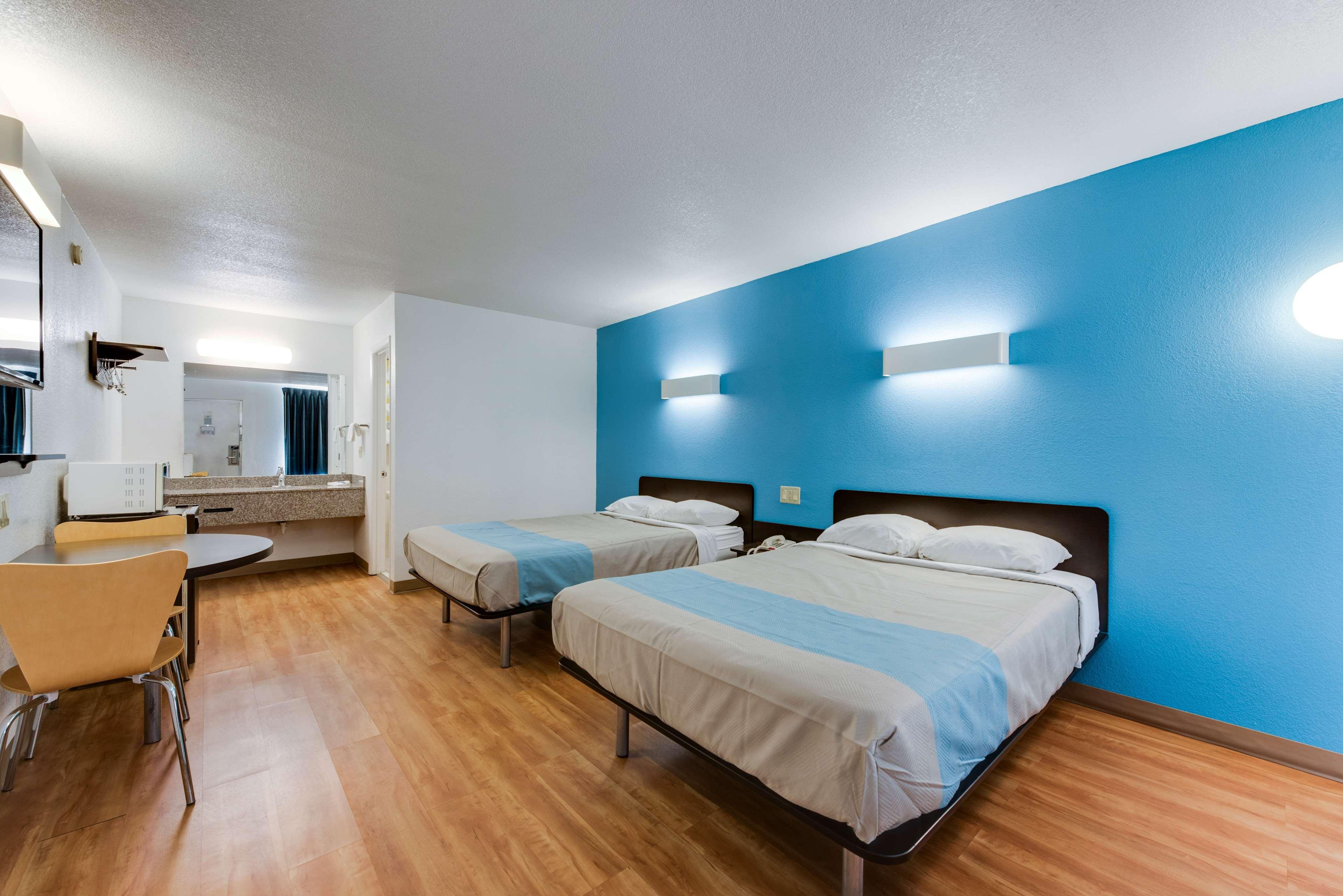 Motel6 Kingston, TN 13/25