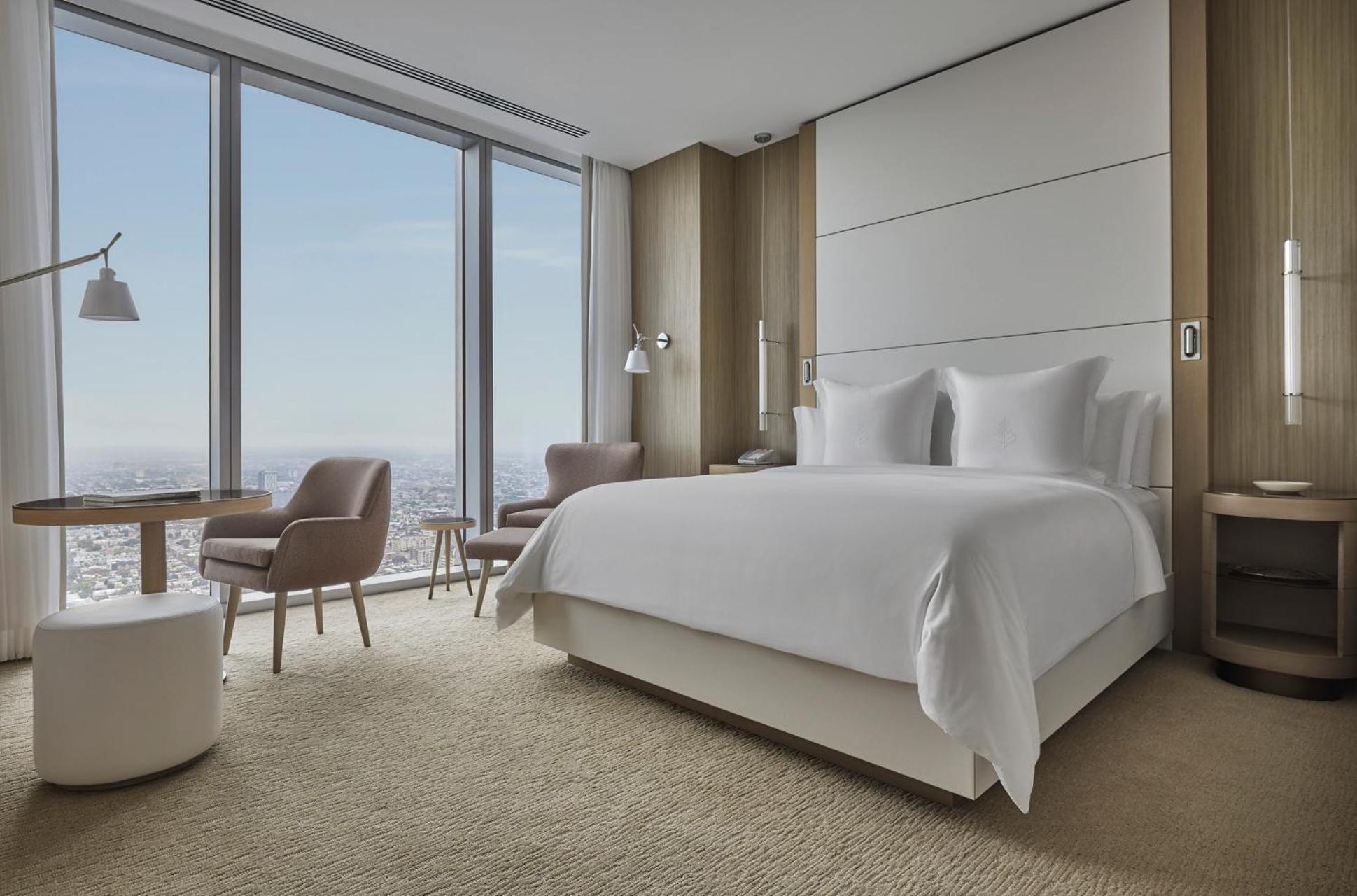 1 Bedroom, Skyline, Suite, King Bed, Corner, Accessible