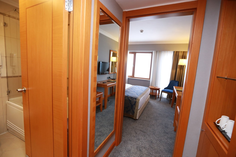 La Quinta by Wyndham Giresun 47/71