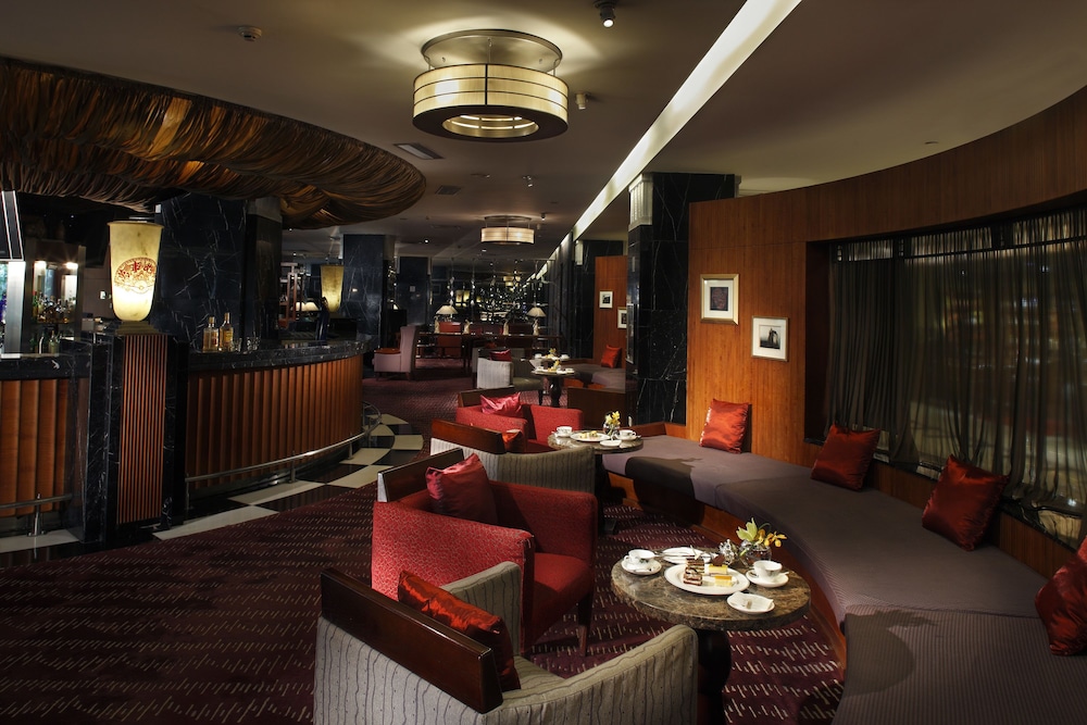 Dong Fang Hotel 50/74