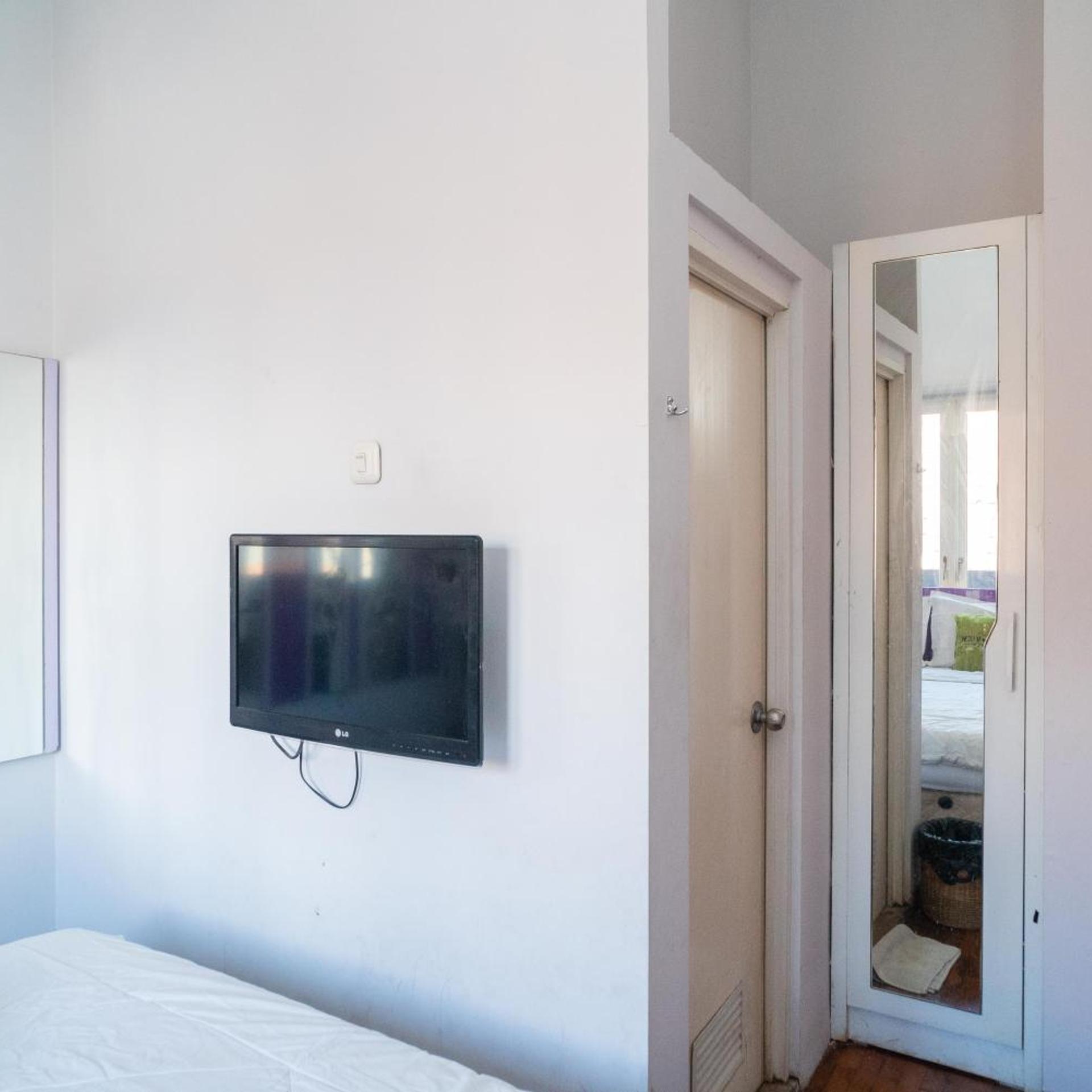 OYO 3808 Fif fa Hotel Kauman 37/56