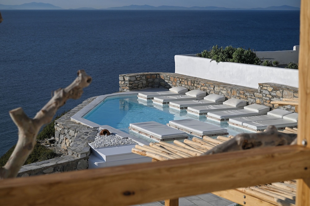 Iliada Suites - Adults Only 49/50