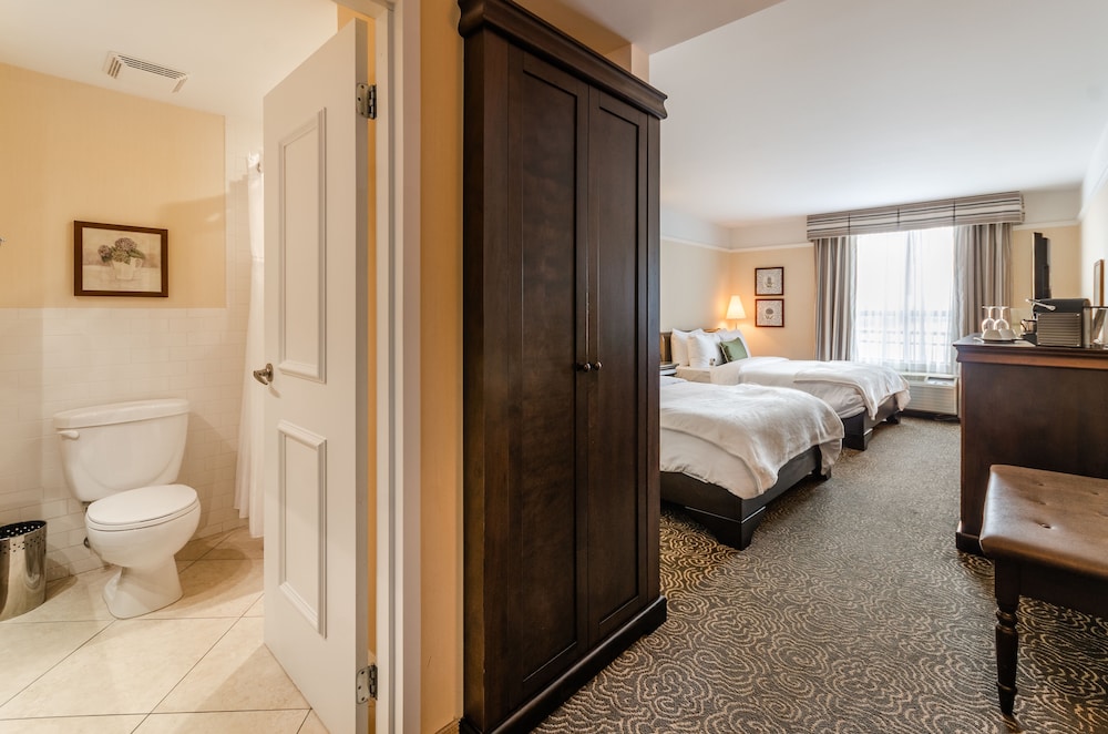 Le St Martin Hotel Suites Laval 62/64