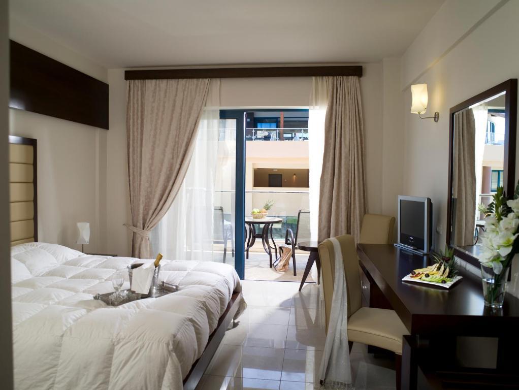 Room, Annex