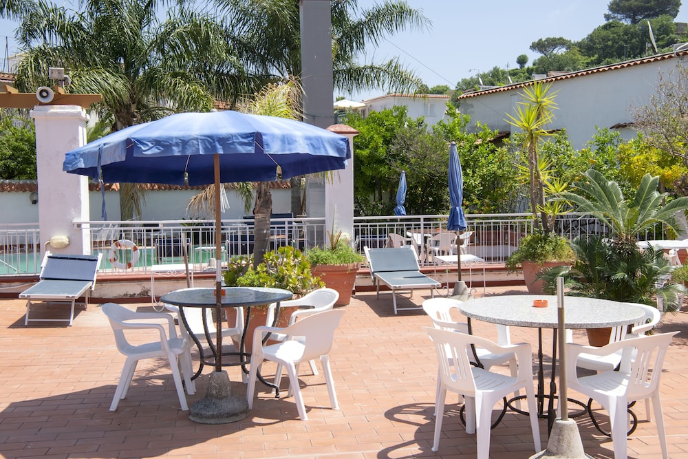 Hotel Candia 49/58