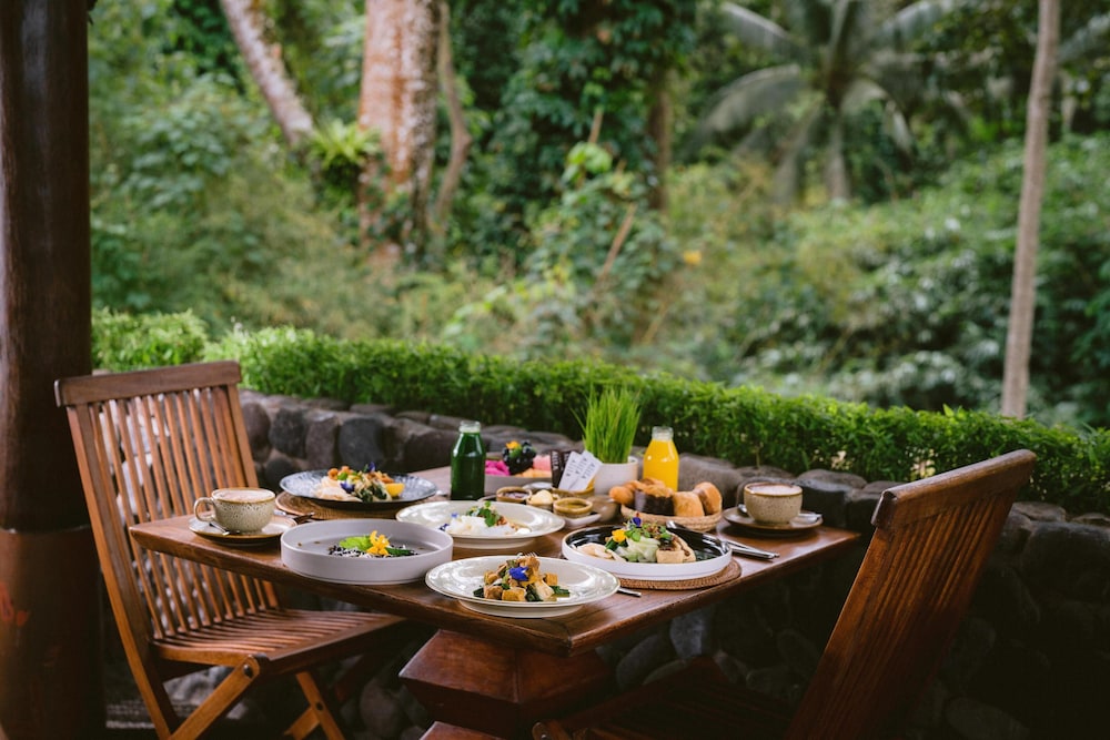 Alila Ubud 60/75