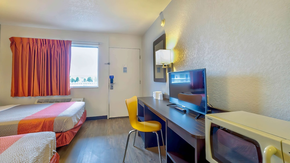 Motel6 Santa Rosa NM 40/54