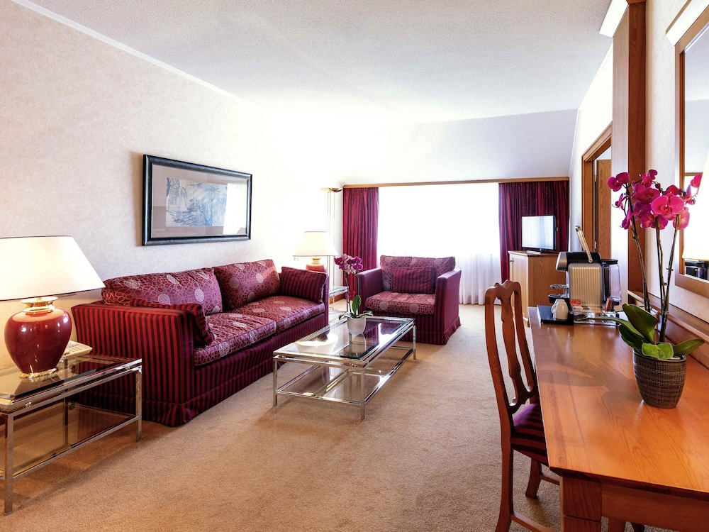 Mercure Luxembourg Kikuoka Golf and Spa 25/46