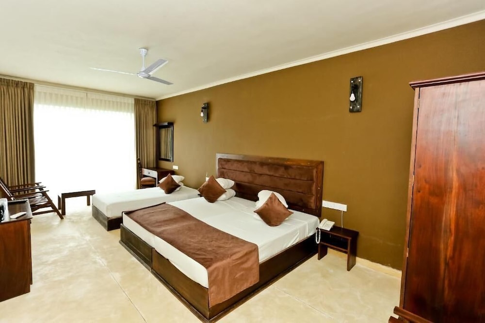 Golden Star Beach 20/48
