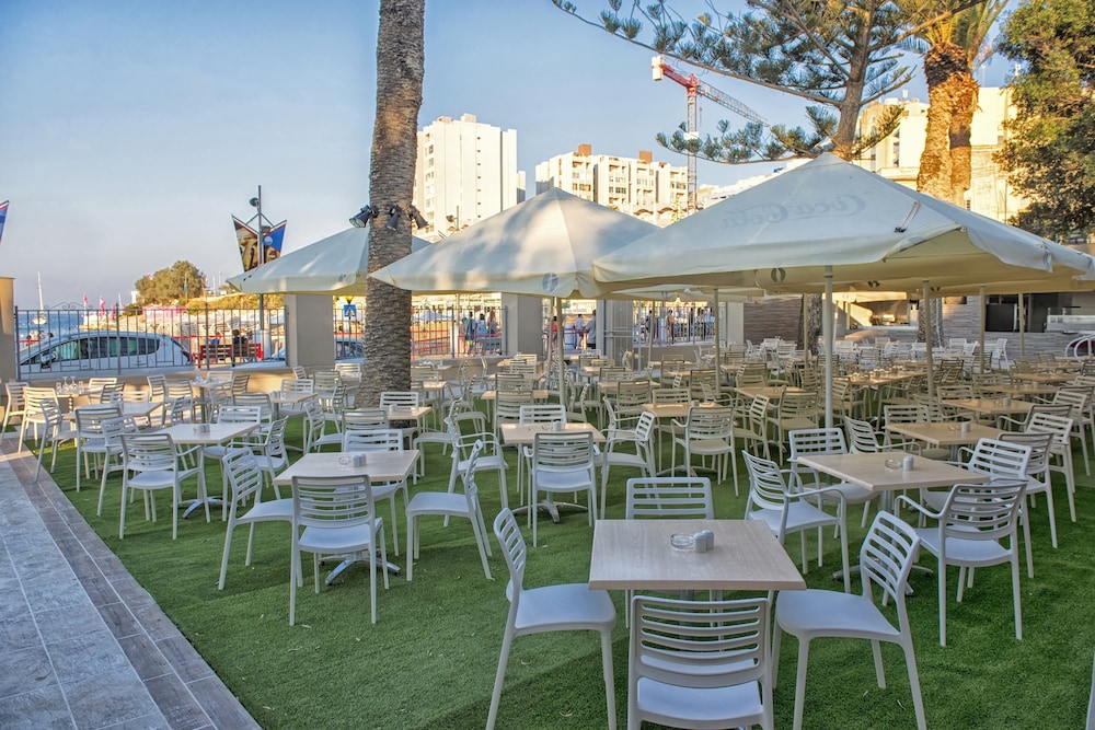 Beach Garden 43/53