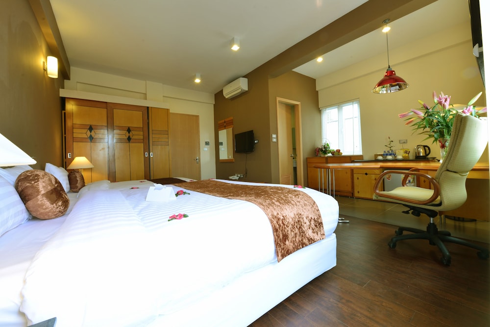 Golden Sun Villa Hotel 20/73