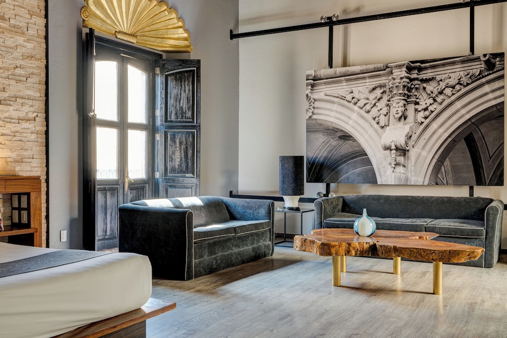Meson de Santa Rosa Luxury Hotel 39/70