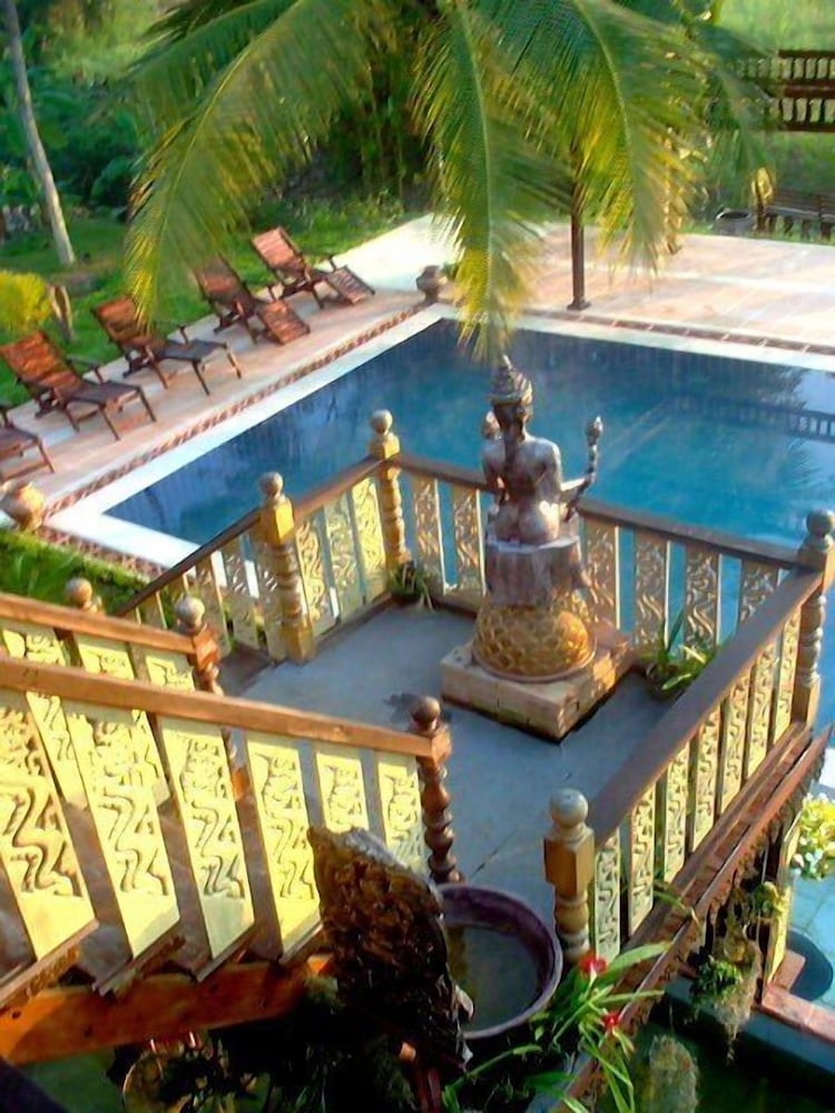 Lanna Saithong Resort 49/52