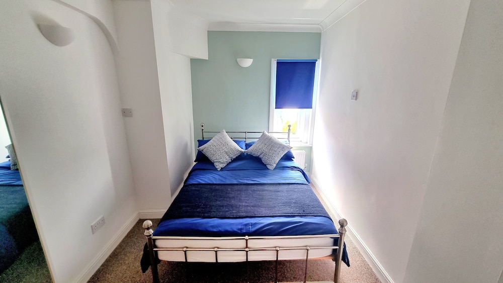 Beachcomber Holiday Apartments 8/41