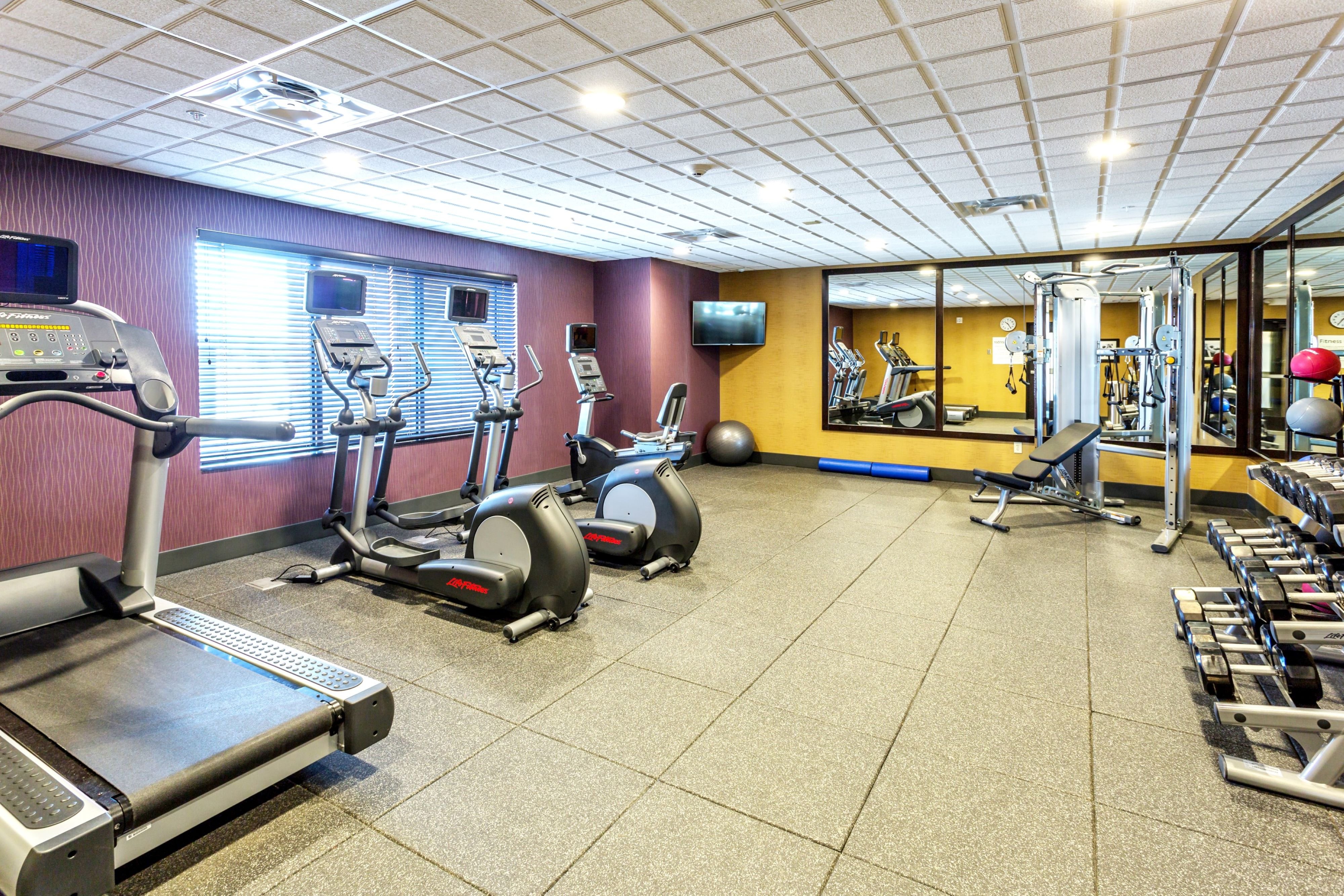 Holiday Inn Express And Suites Billings 8/21