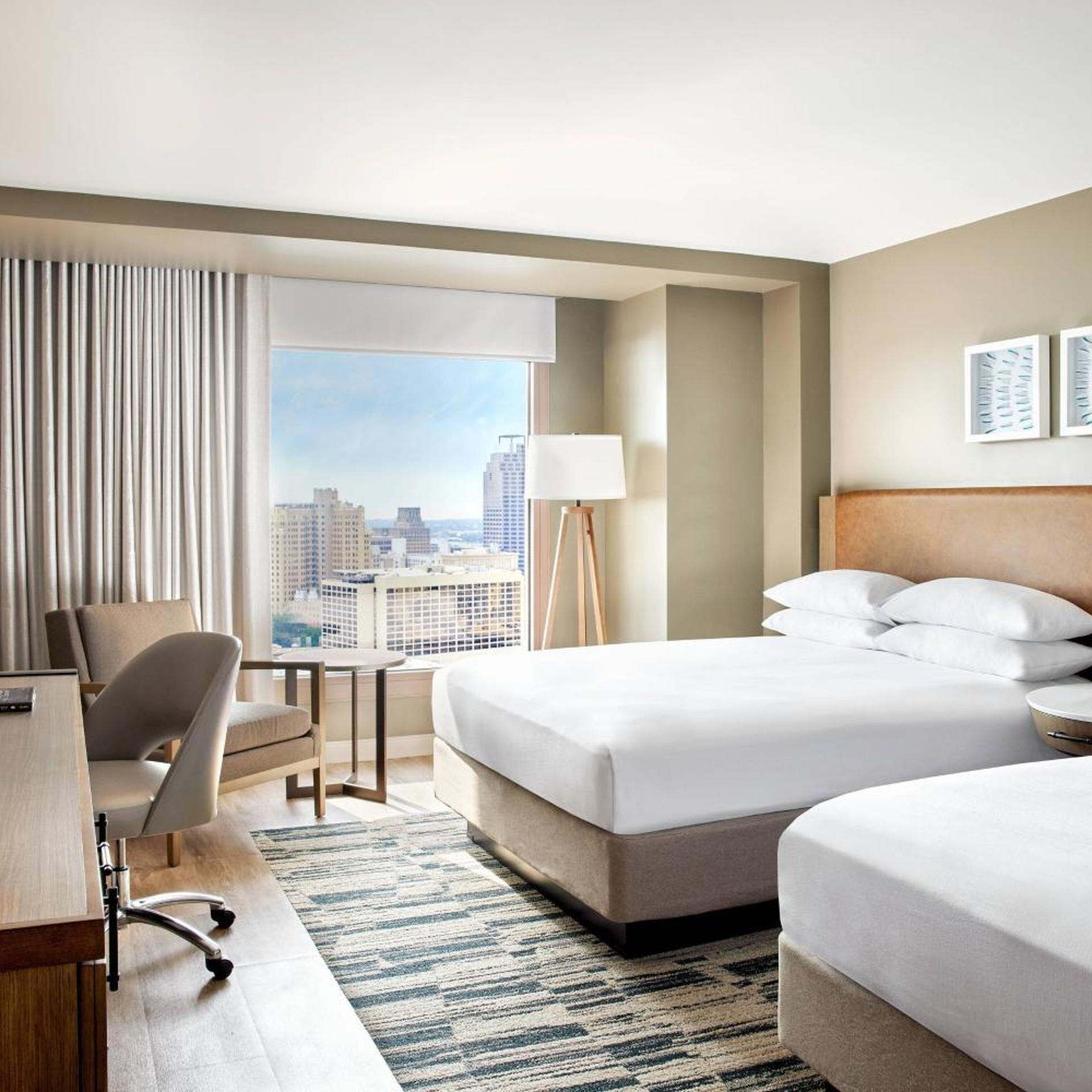 Room, 2 Queen Beds, City View, Accessible
