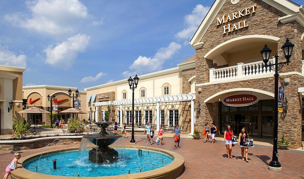 SpringHill Suites by Marriott Charlotte Huntersville 33/42