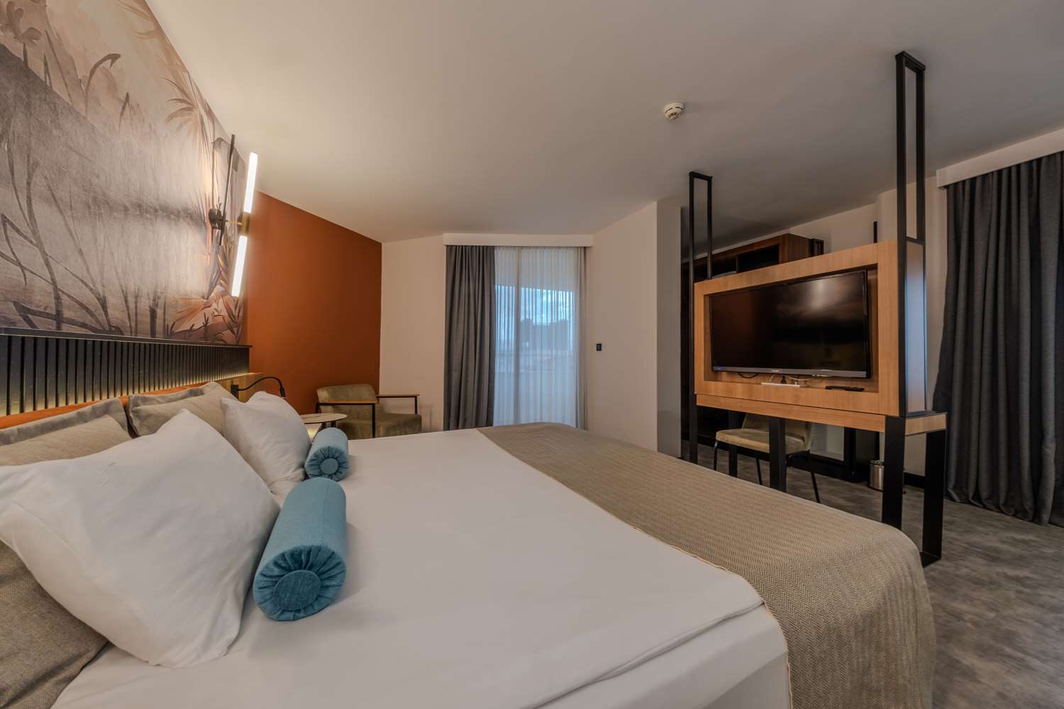 Best Western Plus Khan Hotel 11/49