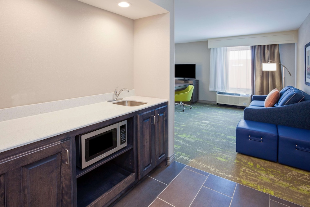 Hampton Inn and Suites Sioux City South 10/44