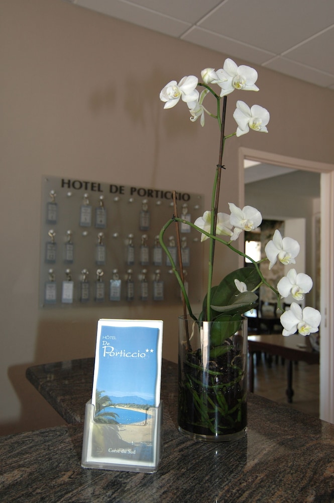 Hôtel De Porticcio 12/65