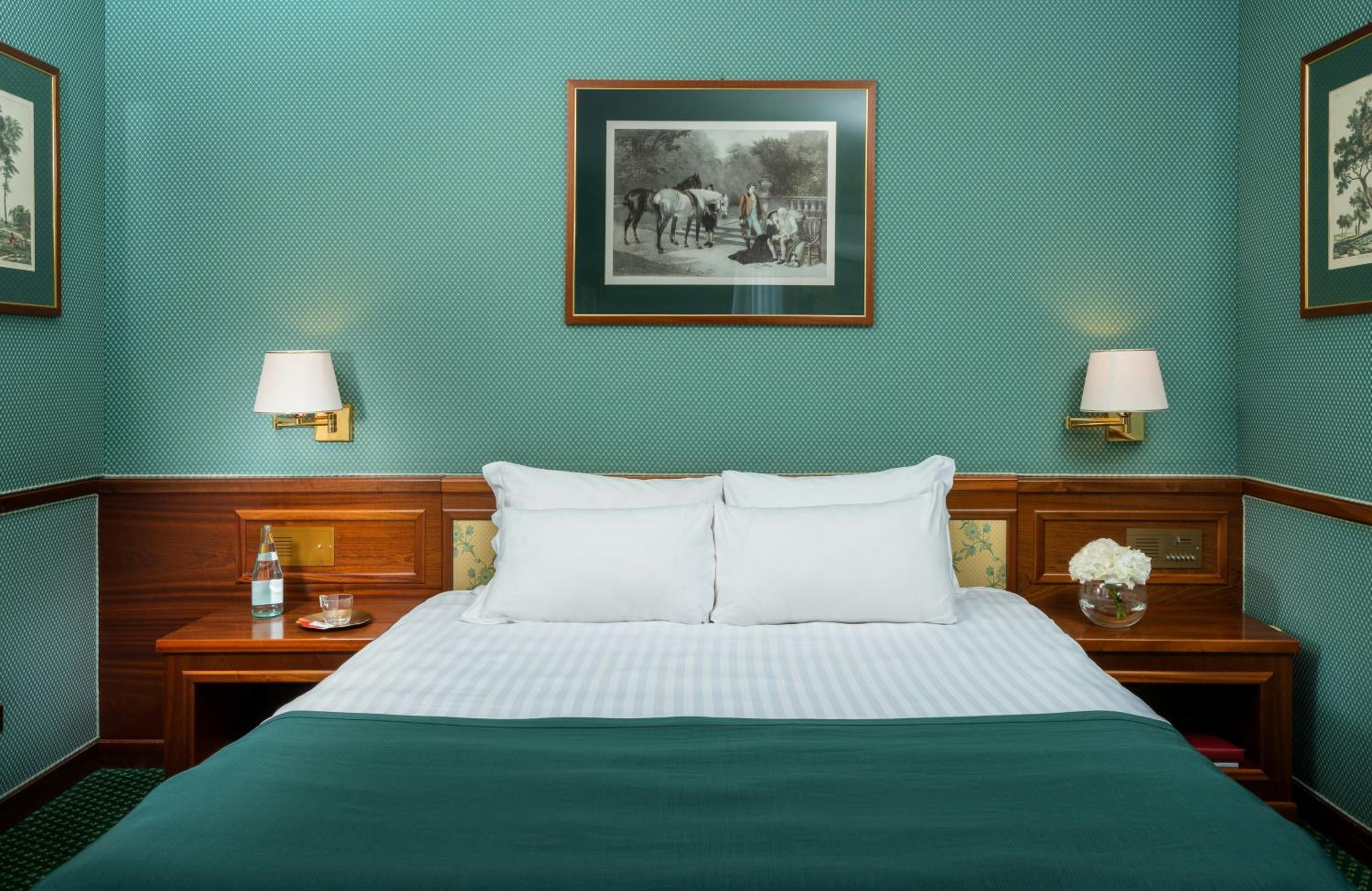 غرفة سوبيريور ثلاثية بسرير كوين وسرير فردي، Leonardo Hotel Milan City Center 4/6
