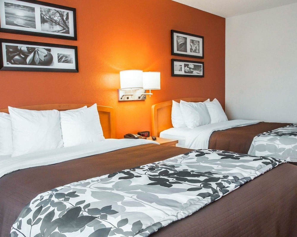 Sleep Inn Suites Lake of the Ozarks 15/52