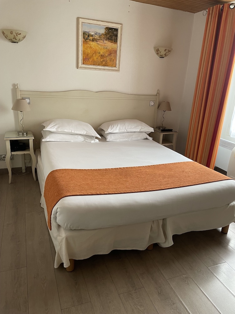 CLASSIC, DOUBLE BED