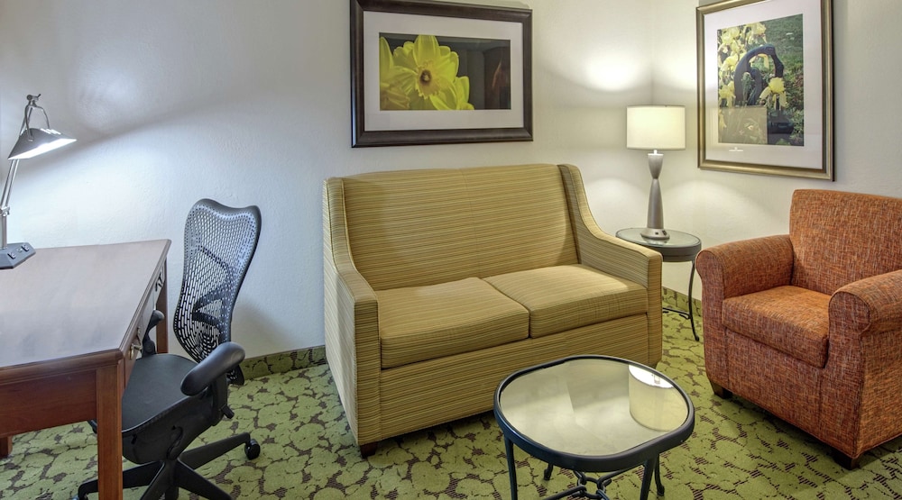 Hilton Garden Inn Huntsville Space Center 27/55