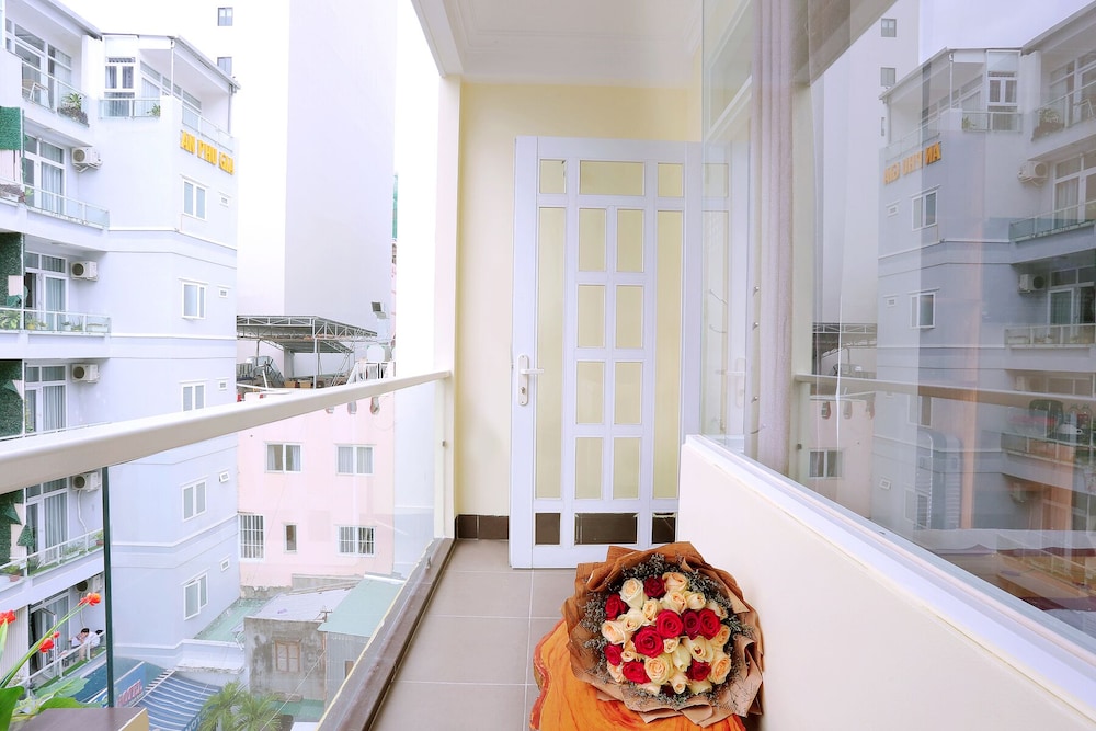 CR Hotel 25/34