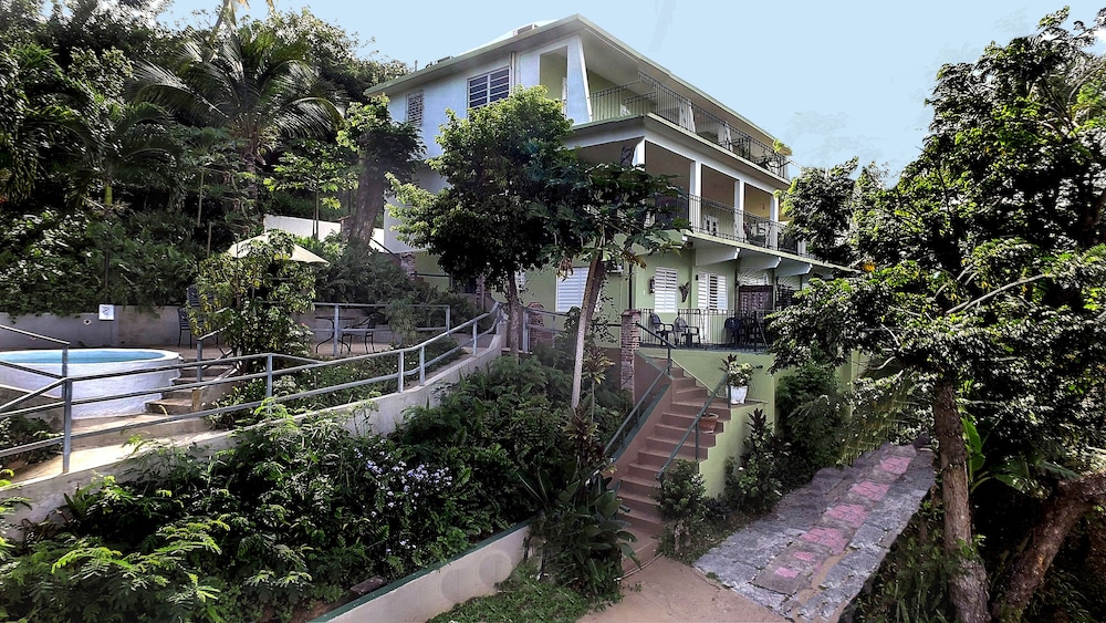 Sea Gate Hotel 44/50