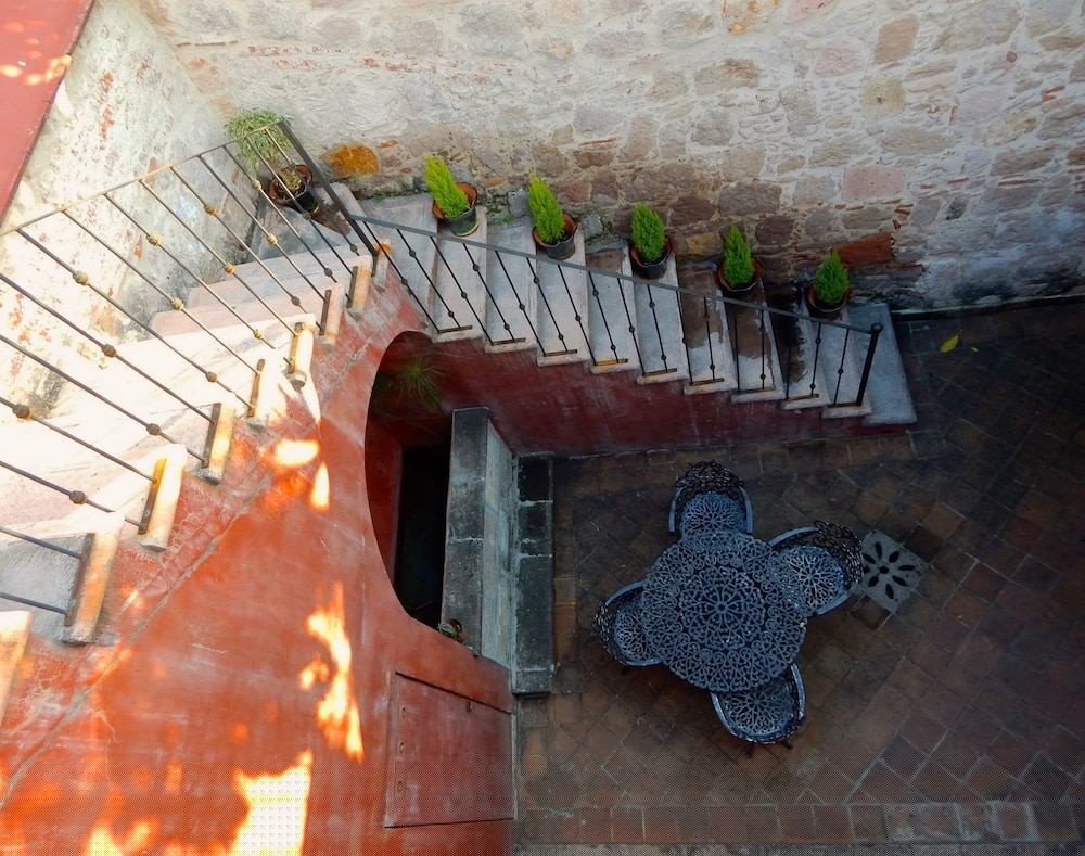 Casa Eugenia Hotel 30/30