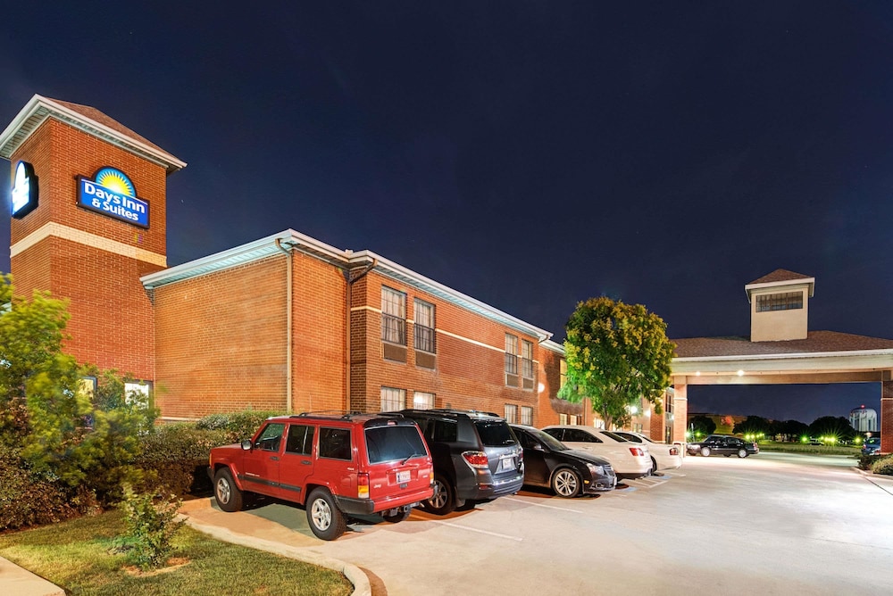 Days Inn by Wyndham Dallas Plano 1/31
