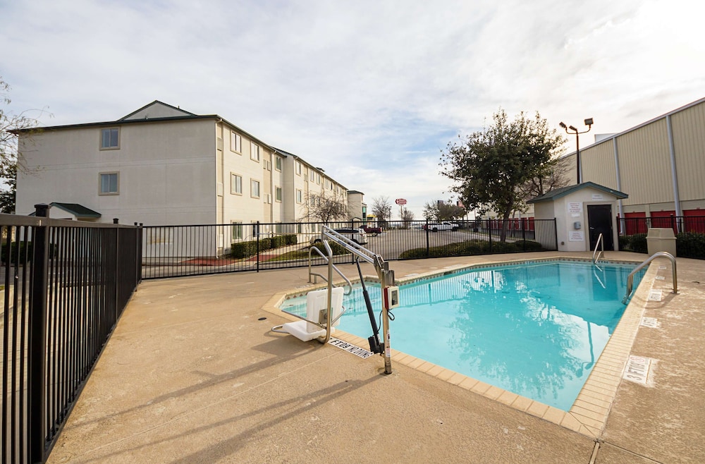 Motel6 San Antonio, TX - Sea World North 44/60