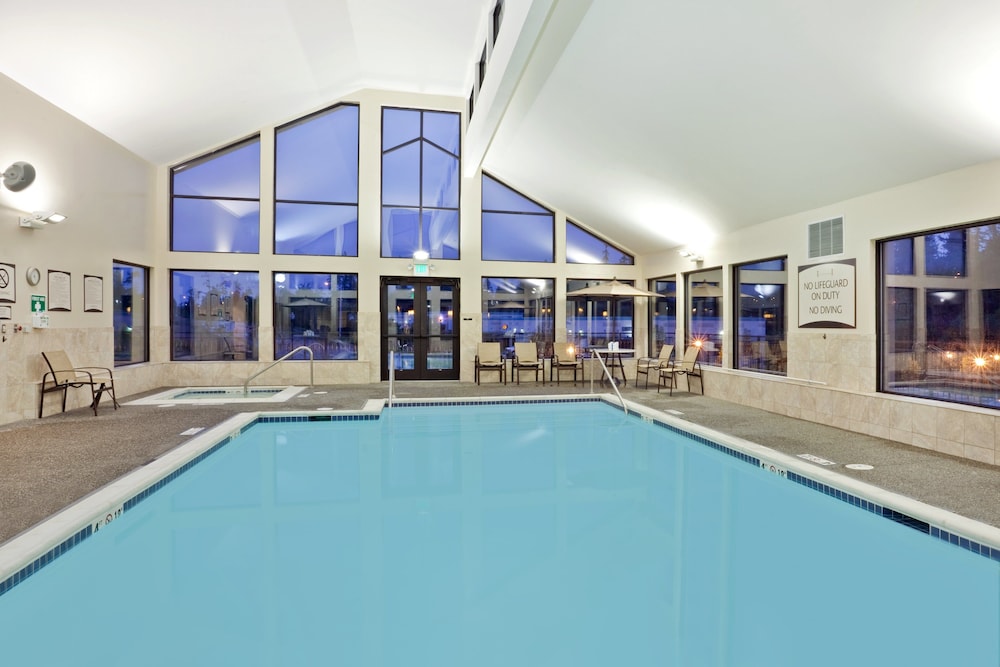 Staybridge Suites Everett - Paine Field 3/80