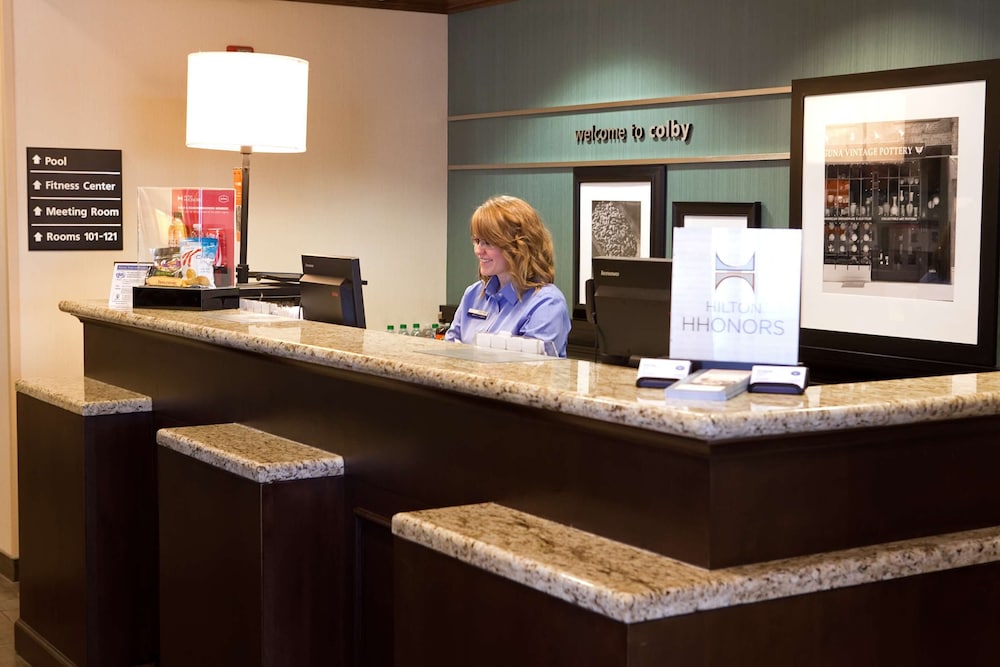 Hampton Inn Colby 35/39