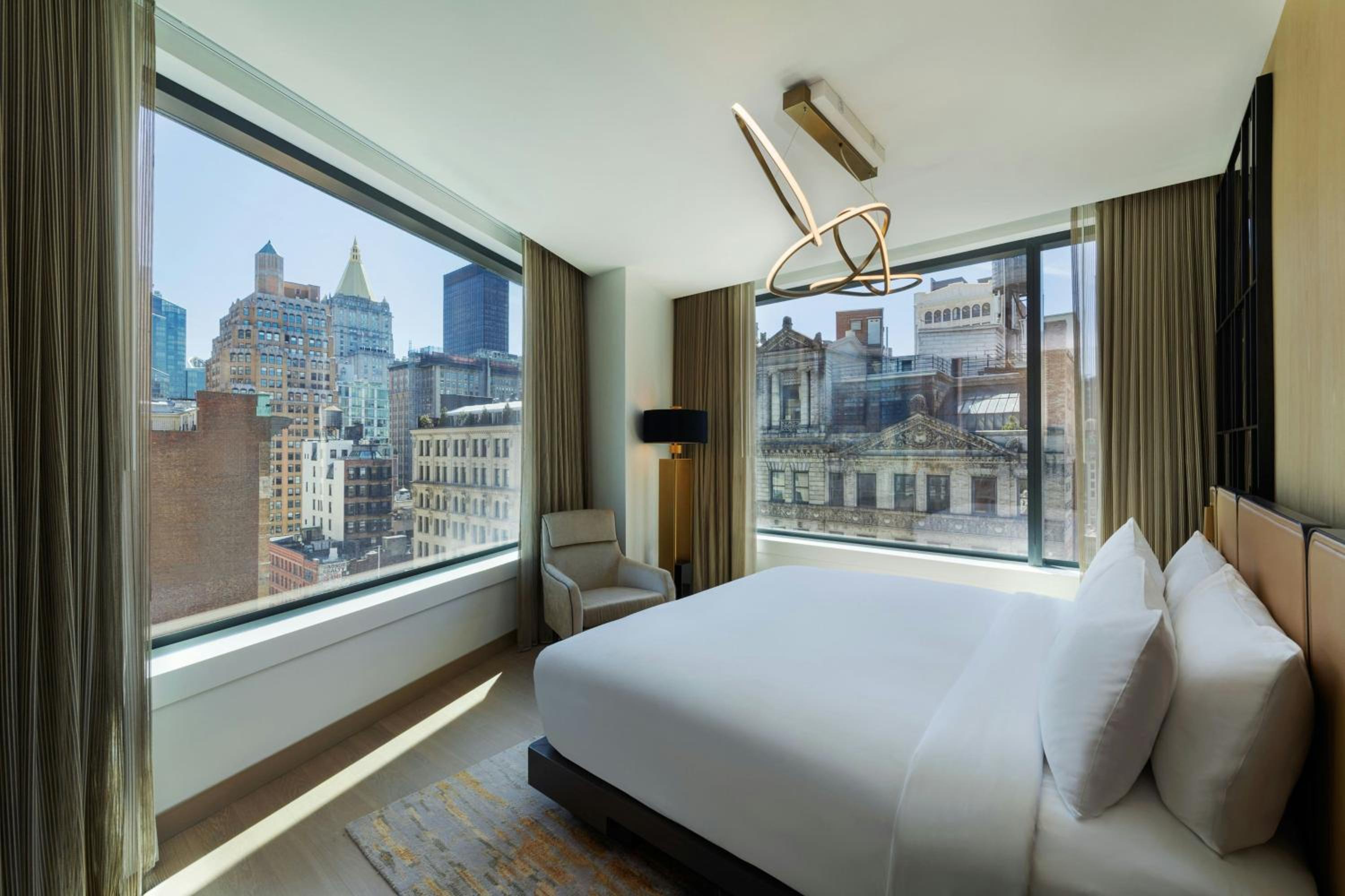 1 Bedroom, Nomad, Suite, King Bed, Low Floor