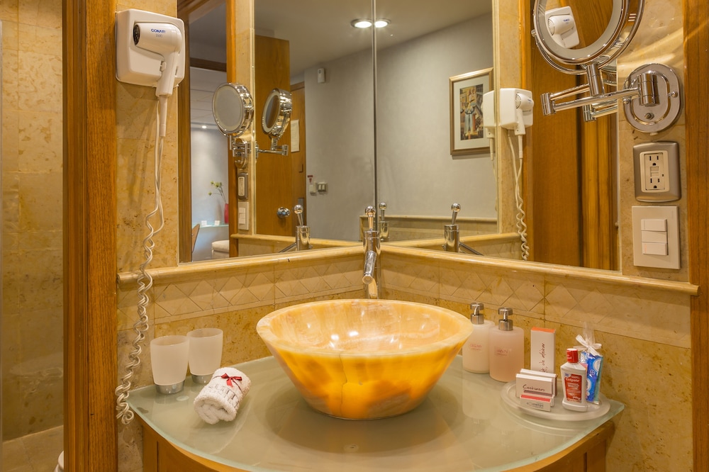 Suites Contempo 53/64