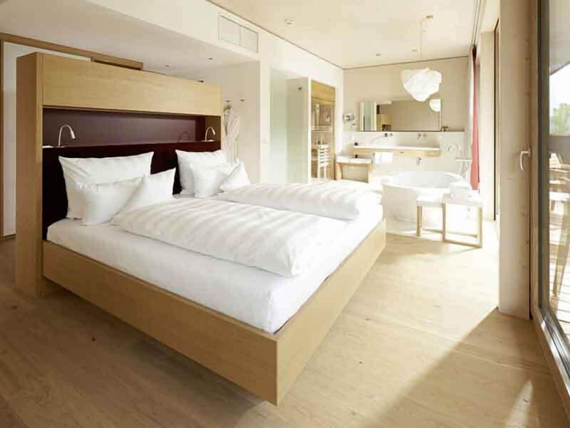 Suite, Double Bed