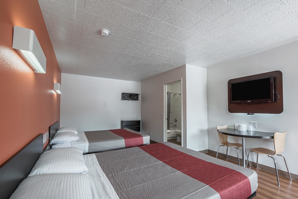 Motel6 Fallon, NV 25/46